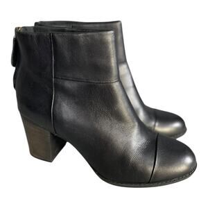 Clarks Women’s Enfield Tess Black Leather Block Heel Ankle Boots Size-8.5Wide